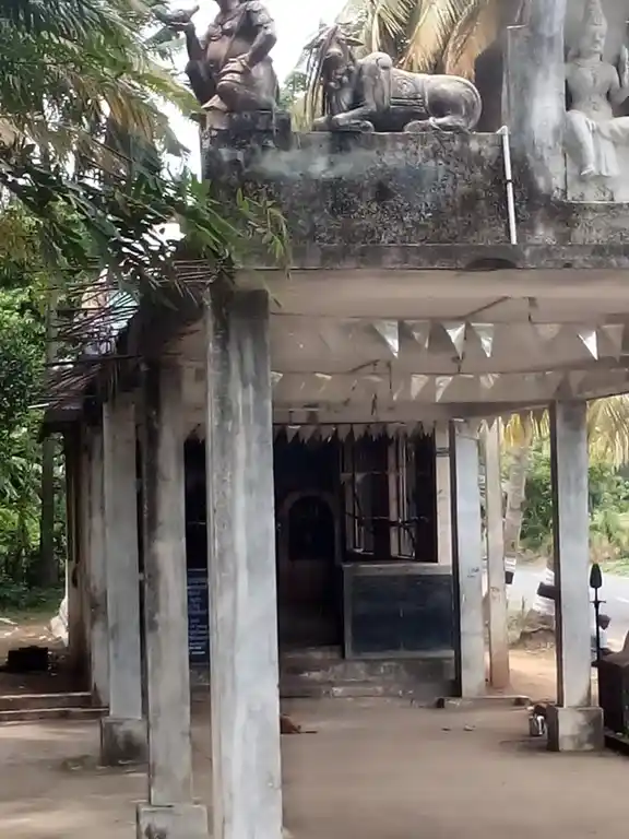 Arulmigu Ayyanar Temple, Thiyagasamuthiram - 612301 அருள்மிகு அய்யனார் திருக்கோயில், Thiyagasamuthiram - 612301, Thanjavur - Ancient Temple Architecture and History Image 2