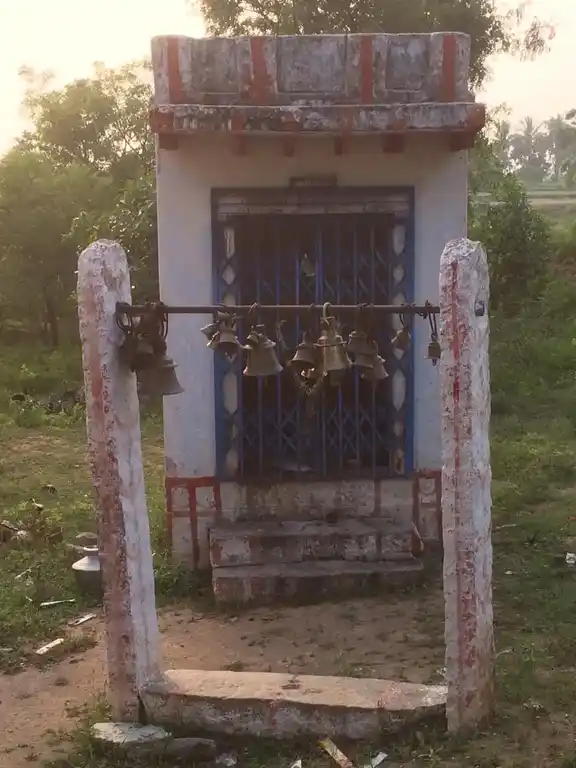 Arulmigu Ayyanar Temple, Thottiyapati - 625021 அய்யனார் கோயில், வலையப்பட்டி - 625021, Madurai - Ancient Temple Architecture and History Image 2