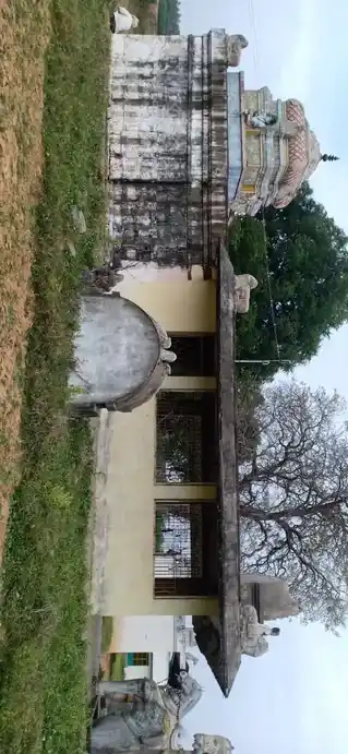 Arulmigu Ayyanar Temple, Udaiyavartheeyanoor - 621901 அருள்மிகு அய்யனார் திருக்கோயில், Udaiyavartheeyanoor - 621901, Ariyalur - Ancient Temple Architecture and History Image 2