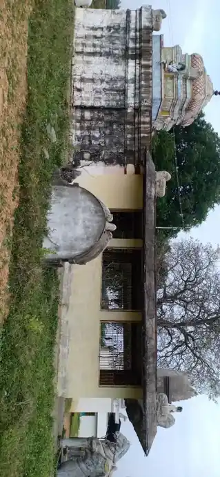 Arulmigu Ayyanar Temple, Udaiyavartheeyanoor - 621901 அருள்மிகு அய்யனார் திருக்கோயில், Udaiyavartheeyanoor - 621901, Ariyalur - Ancient Temple Architecture and History Image 3