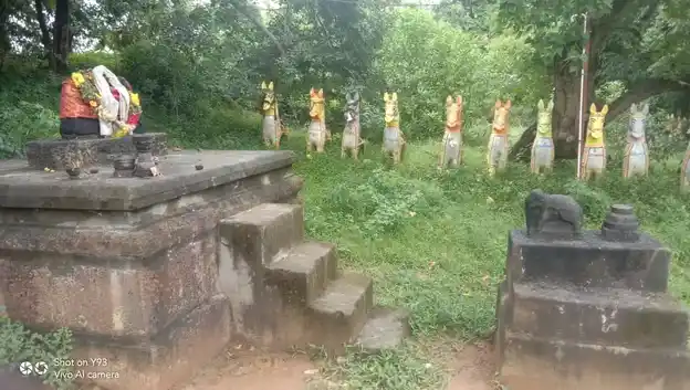 Arulmigu Ayyanar Temple, Uyyavanthan - 630561 Arulmigu Ayyanar Temple, Uyyavanthan - 630561, Sivagangai - Ancient Temple Architecture and History Image 2