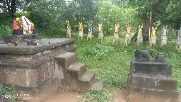 Arulmigu Ayyanar Temple, Uyyavanthan - 630561 Arulmigu Ayyanar Temple, Uyyavanthan - 630561, Sivagangai - Ancient Temple Architecture and History Image 3