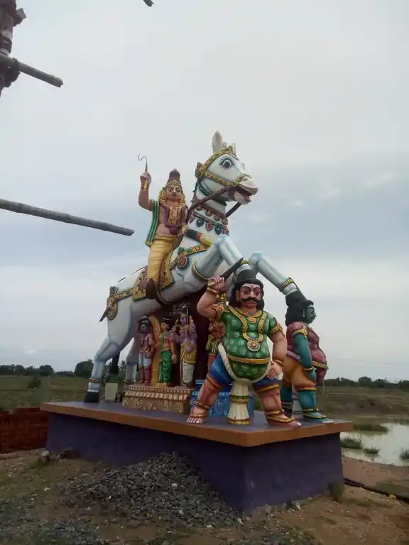 Arulmigu Ayyanar Temple, V. Nangoor, V. Nangoor - 626010 அருள்மிகு அய்யனார் திருக்கோயில், வி. நாங்கூர், வி. நாங்கூர் - 626010, Virudhunagar - Ancient Temple Architecture and History Image 4