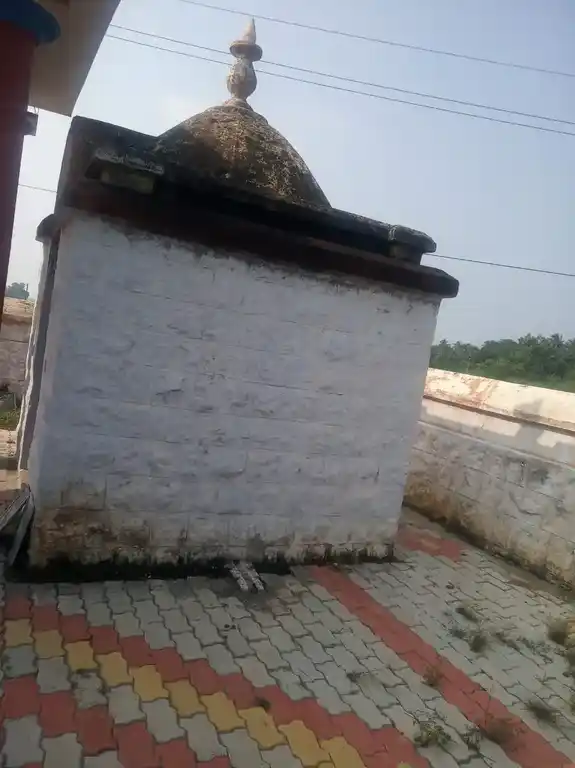 Arulmigu Ayyanar Temple, Vadugapatti - 625018
