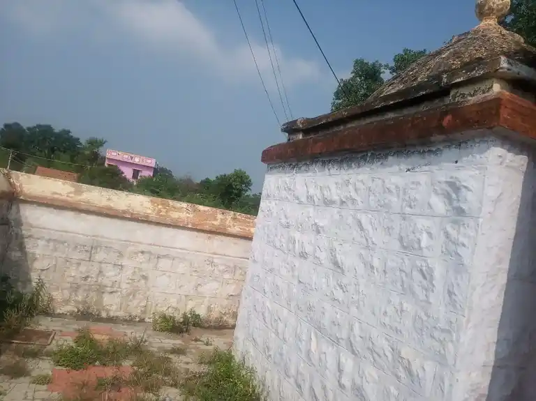 Arulmigu Ayyanar Temple, Vadugapatti - 625018 அய்யனார் கோயில், Vadugapatti - 625018, Madurai - Ancient Temple Architecture and History Image 4