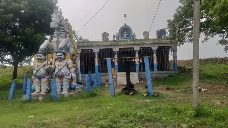 Arulmigu Ayyanar Temple, Vagaikkulam - 625706 அய்யனார் திருக்கோயில், Vagaikkulam - 625706, Madurai - Ancient Temple Architecture and History Image 4
