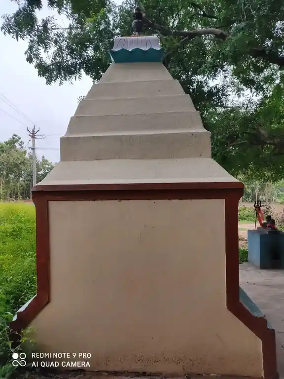 Arulmigu Ayyanar Temple, Varadharajanpetti - 621805 அருள்மிகு அய்யனார் திருக்கோயில், Varadharajanpetti - 621805, Ariyalur - Ancient Temple Architecture and History Image 2