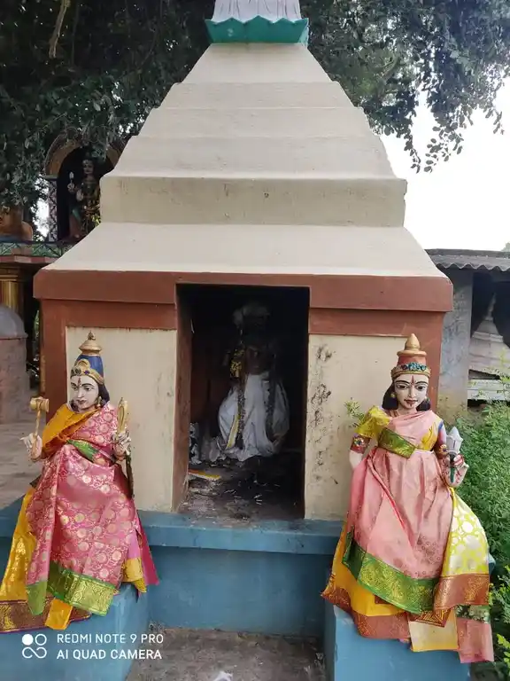 Arulmigu Ayyanar Temple, Varadharajanpetti - 621805 அருள்மிகு அய்யனார் திருக்கோயில், Varadharajanpetti - 621805, Ariyalur - Ancient Temple Architecture and History Image 3