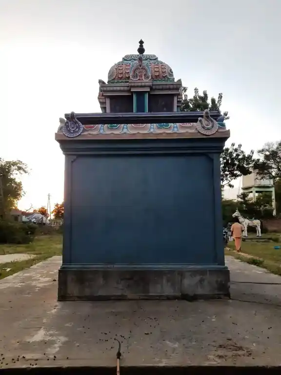 Arulmigu Ayyanar Temple, Varavukkudi, Marudhangudi - 609116 அருள்மிகு அய்யனார் திருக்கோயில், Varavukkudi, Sirkali - 609116, Mayiladuthurai - Ancient Temple Architecture and History Image 2