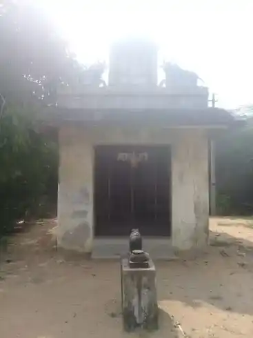 Arulmigu Ayyanar Temple, Vathavaneri - 623705 அருள்மிகு.அய்யனார்கோயில், தேவனேரி , பரமக்குடி வட்டம், இராமநாதபுரம் மாவட்டம் கோயில், Vathavaneri - 623705, Ramanathapuram - Ancient Temple Architecture and History Image 3