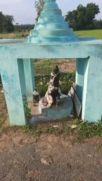 Arulmigu Ayyanar Temple, Veeracholapuram - 621901 அருள்மிகு அய்யனார் திருக்கோயில், வீரசோழபுரம் - 621901, Ariyalur - Ancient Temple Architecture and History Image 3