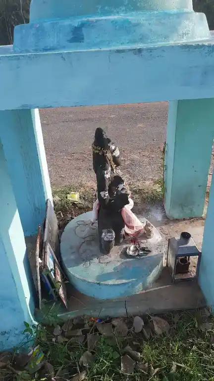 Arulmigu Ayyanar Temple, Veeracholapuram - 621901 அருள்மிகு அய்யனார் திருக்கோயில், வீரசோழபுரம் - 621901, Ariyalur - Ancient Temple Architecture and History Image 4