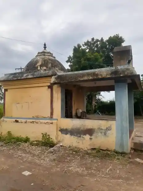 Arulmigu Ayyanar Temple, Veeramangudi, Veeramangudi - 613204 அருள்மிகு அய்யனார் திருக்கோயில், Veeramangudi, Veeramangudi - 613204, Thanjavur - Ancient Temple Architecture and History Image 2