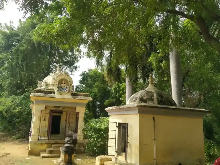 Arulmigu Ayyanar Temple, Veethivadangam - 620013 Arulmigu Ayyanar Temple, Veethivadangam - 620013, Thiruchirappalli - Ancient Temple Architecture and History Image 2