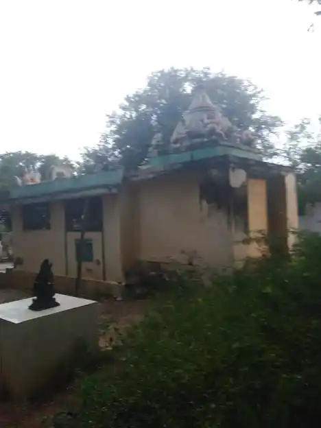 Arulmigu Ayyanar Temple, Velakurichi - 621310 Arulmigu Ayyanar Temple, Velakurichi - 621310, Thiruchirappalli - Ancient Temple Architecture and History Image 5