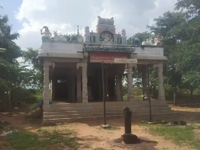Arulmigu Ayyanar Temple, Veppanuthu - 625529 அருள்மிகு அய்யனார் திருக்கோயில், Veppanuthu - 625529, Madurai - Ancient Temple Architecture and History Image 2