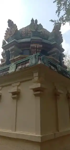 Arulmigu Ayyanar, Vazhikaraiyan And Ladasanyasi Temple, Vazhuvoor - 609401 Arulmigu Ayyanar, Vazhikaraiyan And Ladasanyasi Temple, Vazhuvur - 609401, Mayiladuthurai - Ancient Temple Architecture and History Image 8