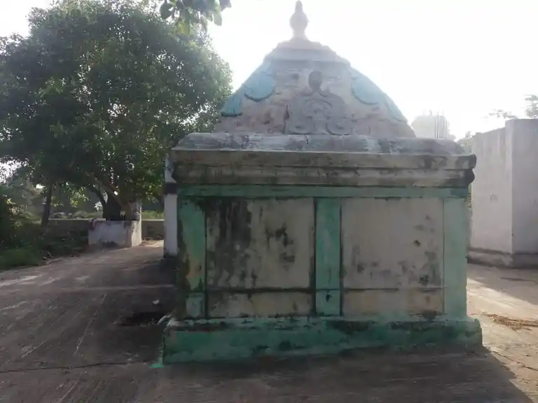 Arulmigu Ayyanar Vediappan Temple, Inamkaraiandal - 606802 அருள்மிகு அய்யனார் வேடியப்பன் திருககோயில், இனாம்காரியந்தல், திருவண்ணாமலை வட்டம் கோயில், Inamkaraiandal - 606802, Tiruvannamalai - Ancient Temple Architecture and History Image 3