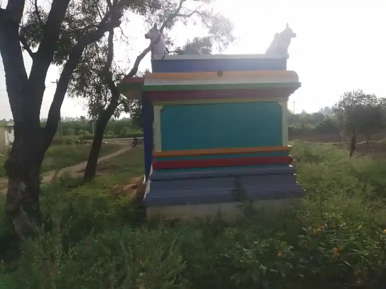 Arulmigu Ayyanar Vediappan Temple, Inamkaraiandal - 606802 அருள்மிகு அய்யனார் வேடியப்பன் திருககோயில், இனாம்காரியந்தல், திருவண்ணாமலை வட்டம் கோயில், Inamkaraiandal - 606802, Tiruvannamalai - Ancient Temple Architecture and History Image 5