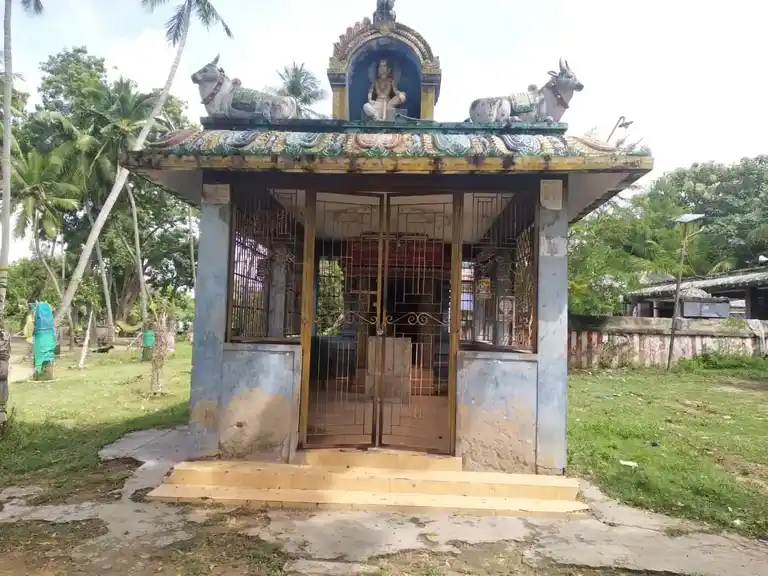 Arulmigu Ayyanar, Veeranar Temple, Nemmali - 609110 Temple