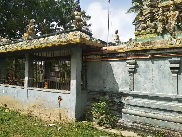 Arulmigu Ayyanar, Veeranar Temple, Nemmali - 609110 அருள்மிகு அய்யனார் , வீரனார் திருக்கோயில், Sirkazhi - 609110, Mayiladuthurai - Ancient Temple Architecture and History Image 2