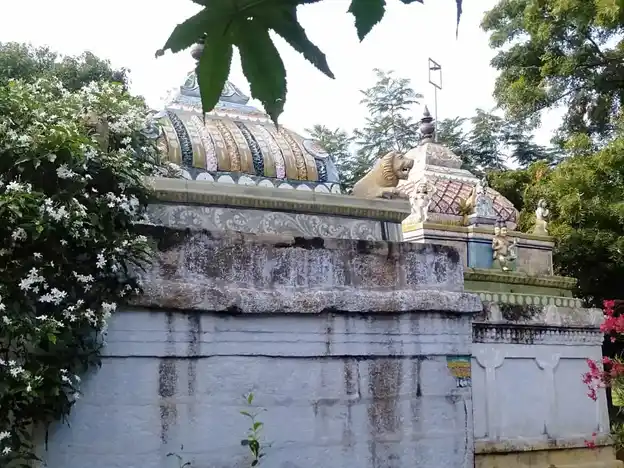 Arulmigu Ayyanarappaswamy Temple, Kodunthurai - 621204 அருள்மிகு அய்யனாரப்பசாமி திருக்கோயில், Kodunthurai - 621204, Thiruchirappalli - Ancient Temple Architecture and History Image 5