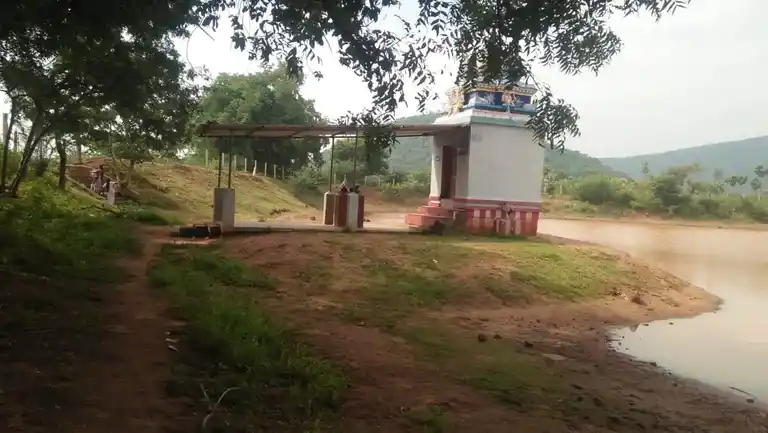 Arulmigu Ayyarkulam Vinayagar Temple, Marungaburi - 621305 Arulmigu Ayyarkulam Vinayagar Temple, Marungaburi - 621305, Thiruchirappalli - Ancient Temple Architecture and History Image 4