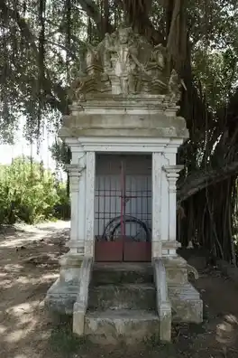 Arulmigu Ayynar Temple, Alangudi - 609801 Temple