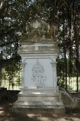 Arulmigu Ayynar Temple, Alangudi - 609801 அருள்மிகு அய்யனார் திருக்கோயில், ஆலங்குடி - 609801, Mayiladuthurai - Ancient Temple Architecture and History Image 2