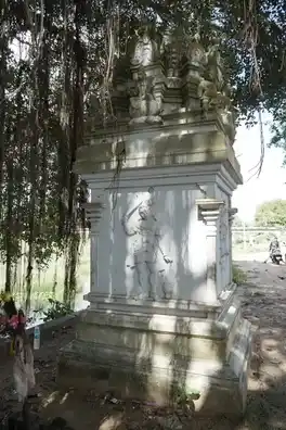 Arulmigu Ayynar Temple, Alangudi - 609801 அருள்மிகு அய்யனார் திருக்கோயில், ஆலங்குடி - 609801, Mayiladuthurai - Ancient Temple Architecture and History Image 3