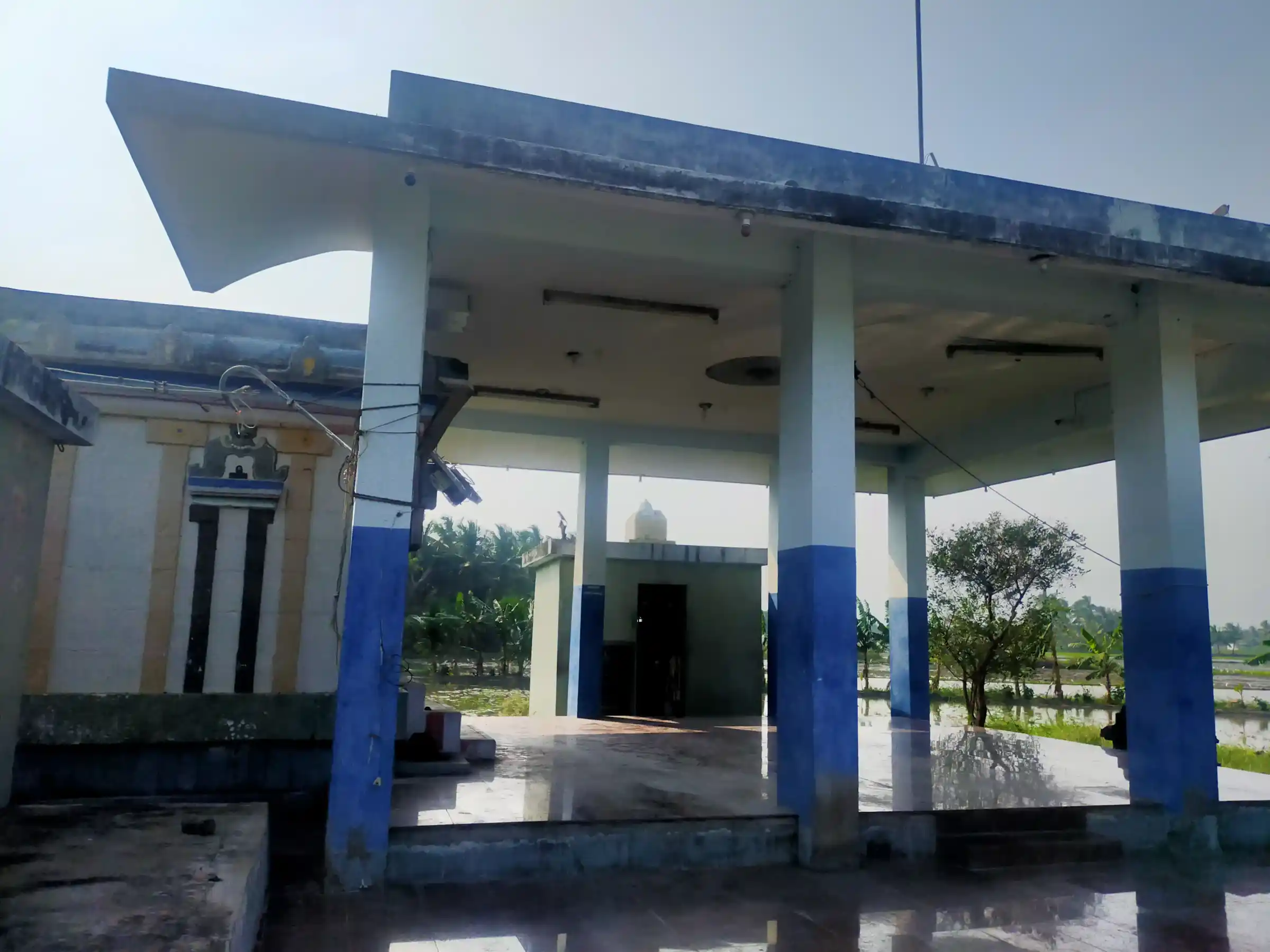 Arulmigu Ayyulpiratiamman Temple, Kuranti - 629704 ஆயுள்பிராட்டி அம்மன் திருக்கோயில், Kuranti - 629704, Kanyakumari - Ancient Temple Architecture and History Image 4