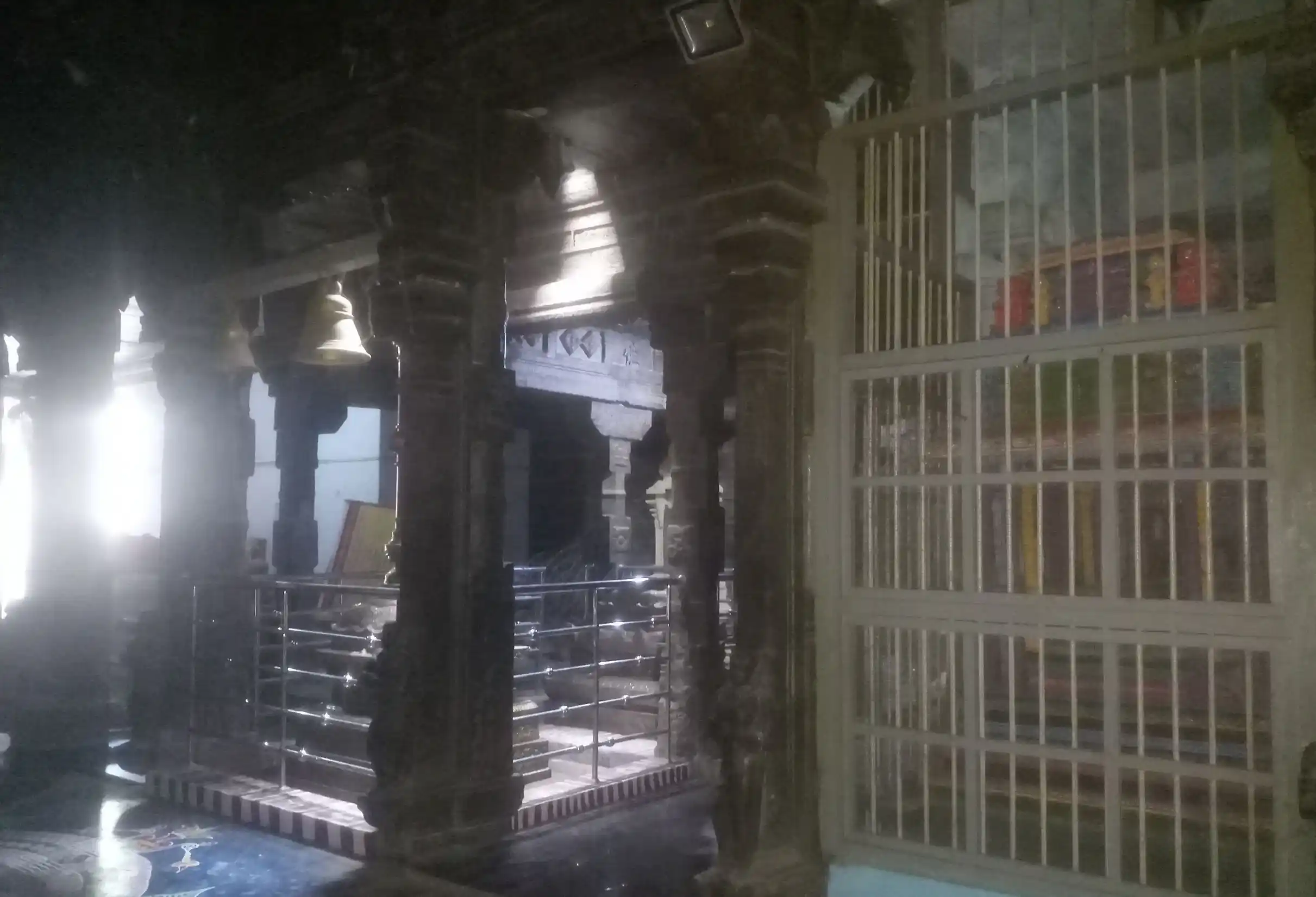 Arulmigu Azhagamman Samedha Sundareswarar Temple, Vadiveeswaram, Nagercoil - 629002 அருள்மிகு அழகம்மன் சமேத சுந்தரேஸ்வரர் திருக்கோயில், வடிவீஸ்வரம், நாகர்கோவில் - 629002, Kanyakumari - Ancient Temple Architecture and History Image 4