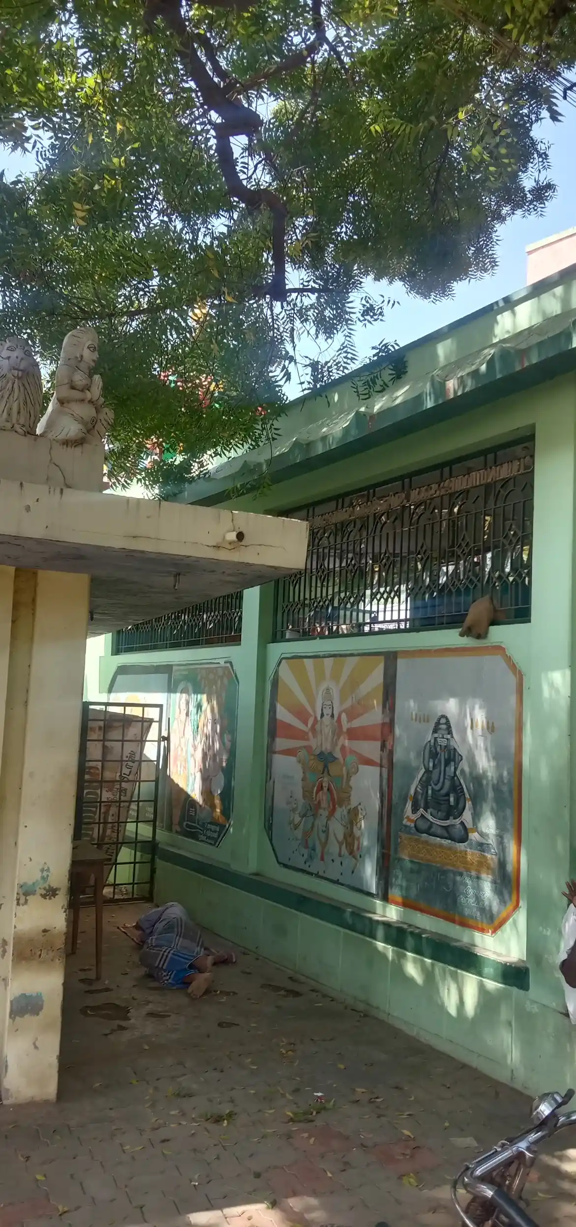 Arulmigu Azhagarsamy Temple, Unjampatti - 625531 அருள்மிகு அழகர்சாமி திருக்கோயில், ஊஞ்சாம்பட்டி - 625531, Theni - Ancient Temple Architecture and History Image 2
