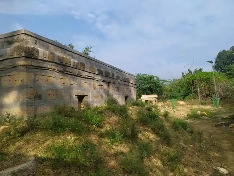 Arulmigu Azhageshwarar Temple, Noothapur - 621117 அருள்மிகு அழகேஸ்வரர் மற்றும் வரதராஜப்பெருமாள் திருக்கோயில், Noothapur - 621117, Perambalur - Ancient Temple Architecture and History Image 5