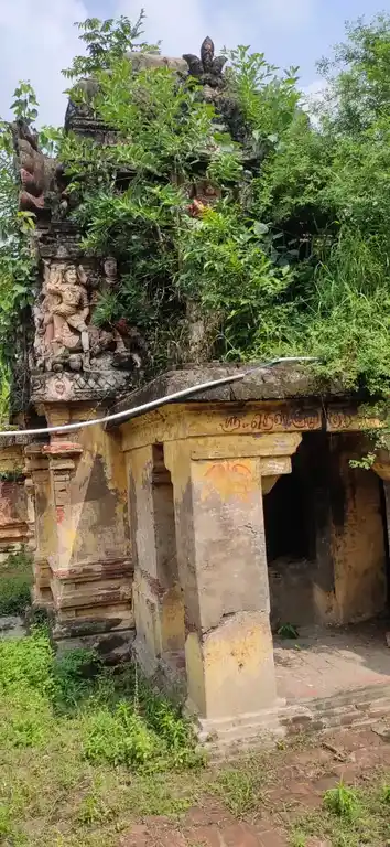Arulmigu Azhagiyanatha Swamy Temple, Chozhampettai - 609003 Arulmigu Azhagiyanatha Swamy Temple, Chozhampettai - 609003, Mayiladuthurai - Ancient Temple Architecture and History Image 9