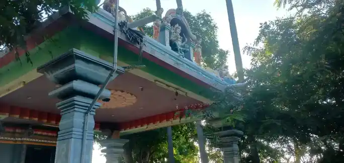 Arulmigu Azhagunachiyamman Temple, Keezhakalkandarkottai - 620013 Arulmigu Azhagunachiyamman Temple, Keezhakalkandarkottai - 620013, Thiruchirappalli - Ancient Temple Architecture and History Image 2