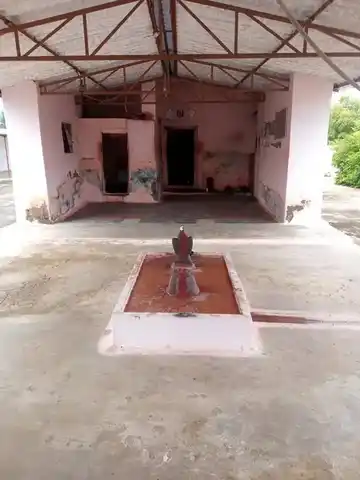 Arulmigu Azhagurayaperumal Temple, Thazhkuni, Gobichettipalayam - 638452 அருள்மிகு அழகுராயப்பெருமாள் திருக்கோயில், Thazhkuni, Gobichettipalayam - 638452, Erode - Ancient Temple Architecture and History Image 2