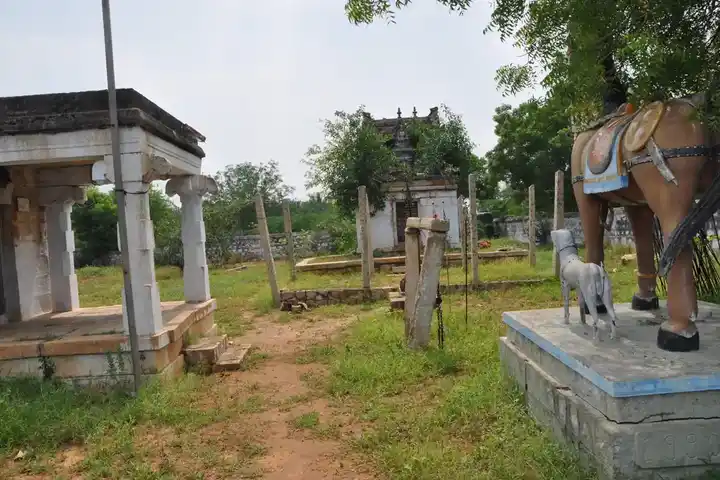 Arulmigu Azhakapathiyamman Temple, Baganatham - 639003 அருள்மிகு அழகாபதியம்மன் திருக்கோயில், பாகநத்தம் - 639003, Karur - Ancient Temple Architecture and History Image 2