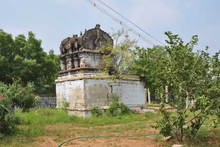 Arulmigu Azhakapathiyamman Temple, Baganatham - 639003 அருள்மிகு அழகாபதியம்மன் திருக்கோயில், பாகநத்தம் - 639003, Karur - Ancient Temple Architecture and History Image 4
