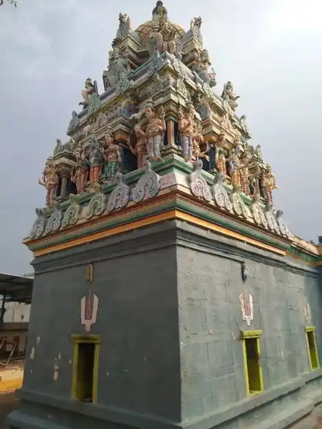 Arulmigu Azhakia Sundara Varadaraja Perumal Temple, Uthukottai - 602062 அருள்மிகு அழகிய சுந்தர வரதராஜப்பெருமாள் திருக்கோயில், ஊத்துக்கோட்டை - 602062, Tiruvallur - Ancient Temple Architecture and History Image 2
