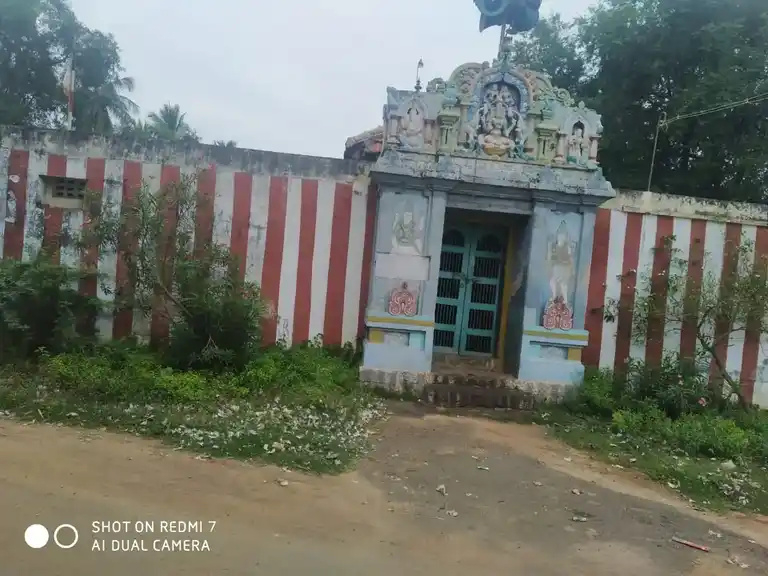 Arulmigu Azhakiya Karpaga Vinayagar Temple, Periyakarai - 623703 அருள்மிகு அழகிய கற்பக விநாயகர் திருக்கோயில், Periyakarai - 623703, Sivagangai - Ancient Temple Architecture and History Image 3