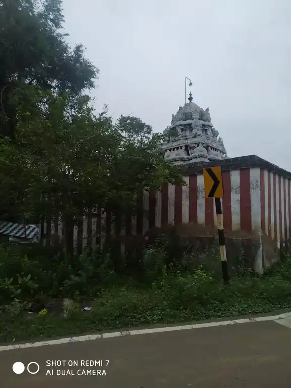 Arulmigu Azhakiya Karpaga Vinayagar Temple, Periyakarai - 623703 அருள்மிகு அழகிய கற்பக விநாயகர் திருக்கோயில், Periyakarai - 623703, Sivagangai - Ancient Temple Architecture and History Image 4