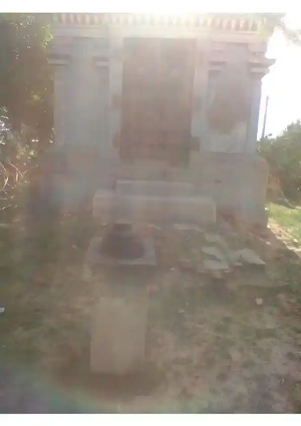 Arulmigu Azhakiya Manavala Perumal Temple, Esanur - 611103 அருள்மிகு அழகிய மணவாளப்பெருமாள் திருக்கோயில், Esanur - 611103, Nagapattinam - Ancient Temple Architecture and History Image 3