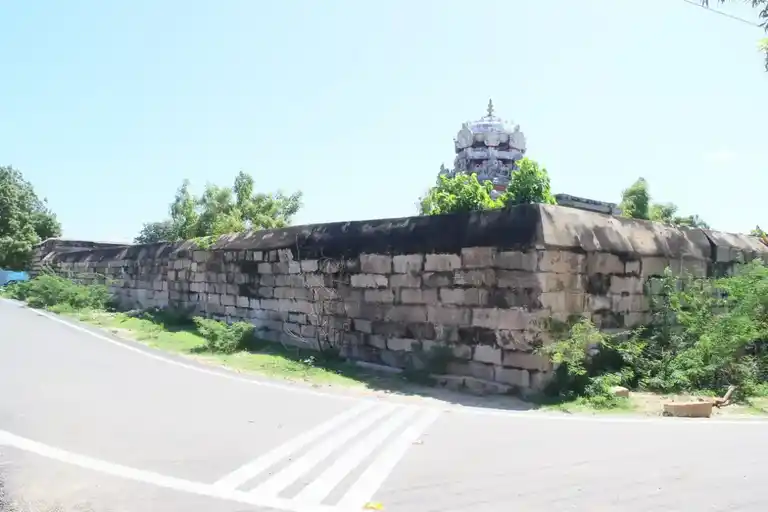 Arulmigu Azhakiya Manavalaperumal Temple, Kayalpattanam North - 628204 அருள்மிகு அழகிய மணவாளப்பெருமாள் திருக்கோயில், Kayalpattanam North - 628204, Thoothukudi - Ancient Temple Architecture and History Image 3