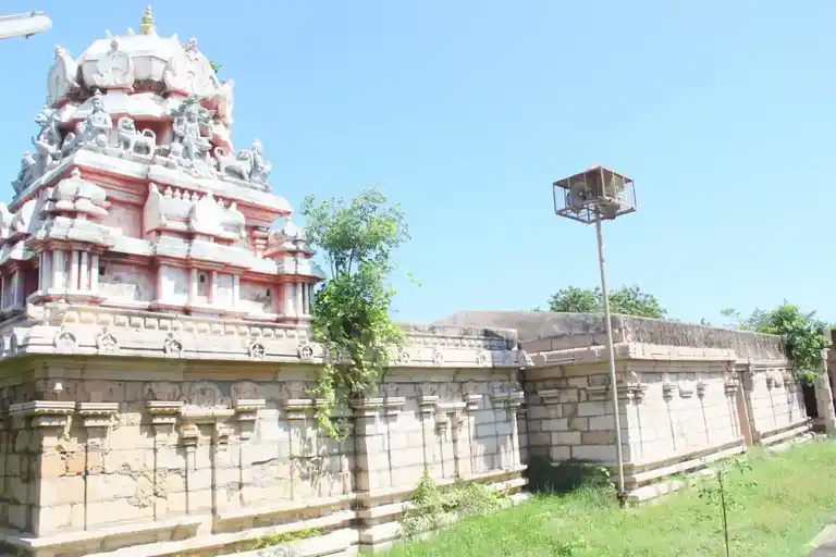 Arulmigu Azhakiya Manavalaperumal Temple, Kayalpattanam North - 628204 அருள்மிகு அழகிய மணவாளப்பெருமாள் திருக்கோயில், Kayalpattanam North - 628204, Thoothukudi - Ancient Temple Architecture and History Image 5