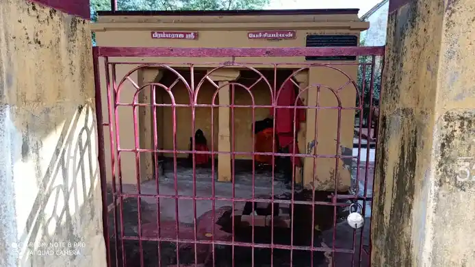Arulmigu Azhakiya Ponnambala Sastha Temple, Srivaikundam - 628601