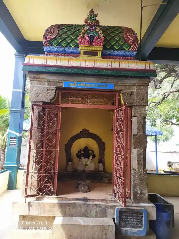 Arulmigu Azhakiya Varatha Ayyanaar Temple, Thiruvallur - 630709 அருள்மிகு அழகியவரத அய்யனார் திருக்கோயில், Thiruvallur - 630709, Sivagangai - Ancient Temple Architecture and History Image 6