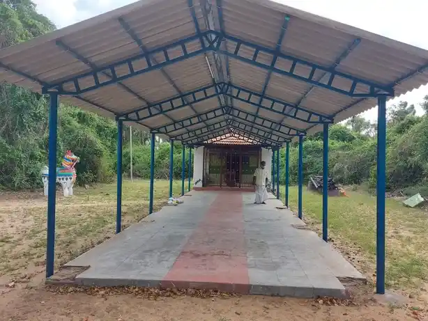 Arulmigu Azhakiyakutha Ayyanar Temple, Thanikottakam - 614716 அருள்மிகு அழகிய கூத்த அய்யனார் திருக்கோயில், Thanikottakam - 614716, Nagapattinam - Ancient Temple Architecture and History Image 5