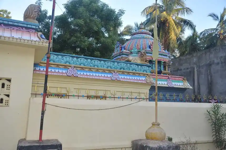 Arulmigu Azhakunachiamman Temple, Erakaram - 612303 Arulmigu Azhakunachiamman Temple, Erakaram - 612303, Thanjavur - Ancient Temple Architecture and History Image 3