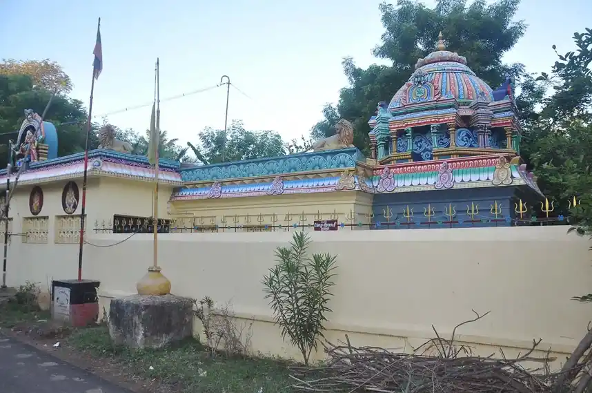Arulmigu Azhakunachiamman Temple, Erakaram - 612303 Arulmigu Azhakunachiamman Temple, Erakaram - 612303, Thanjavur - Ancient Temple Architecture and History Image 4